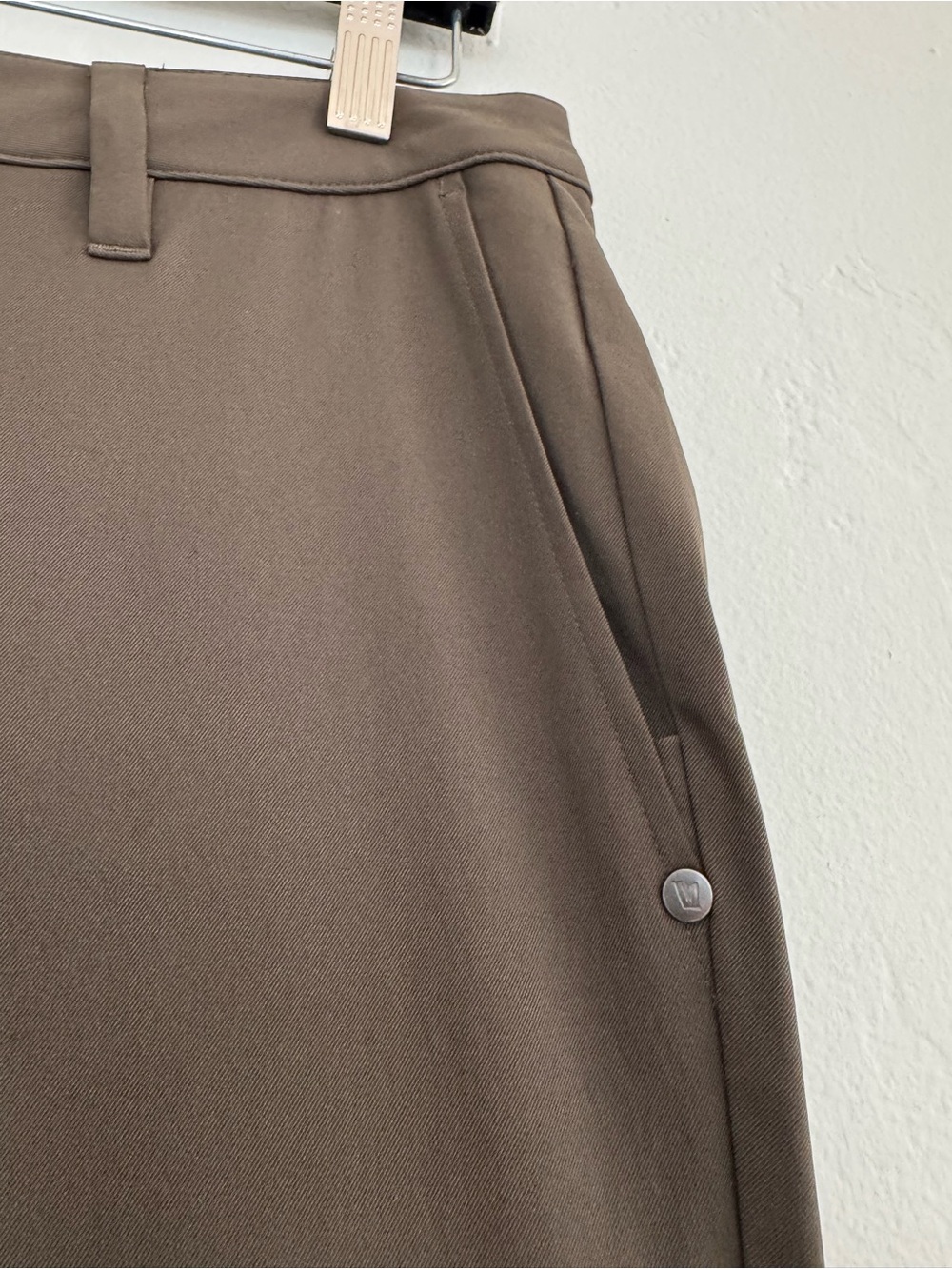 Vuori Meta Pant Athletic Slim Fit 32” Dark Oregano Green Stretch Performance - Picture 7 of 11
